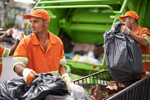 Best Yard Waste Removal  in Lexington, IL